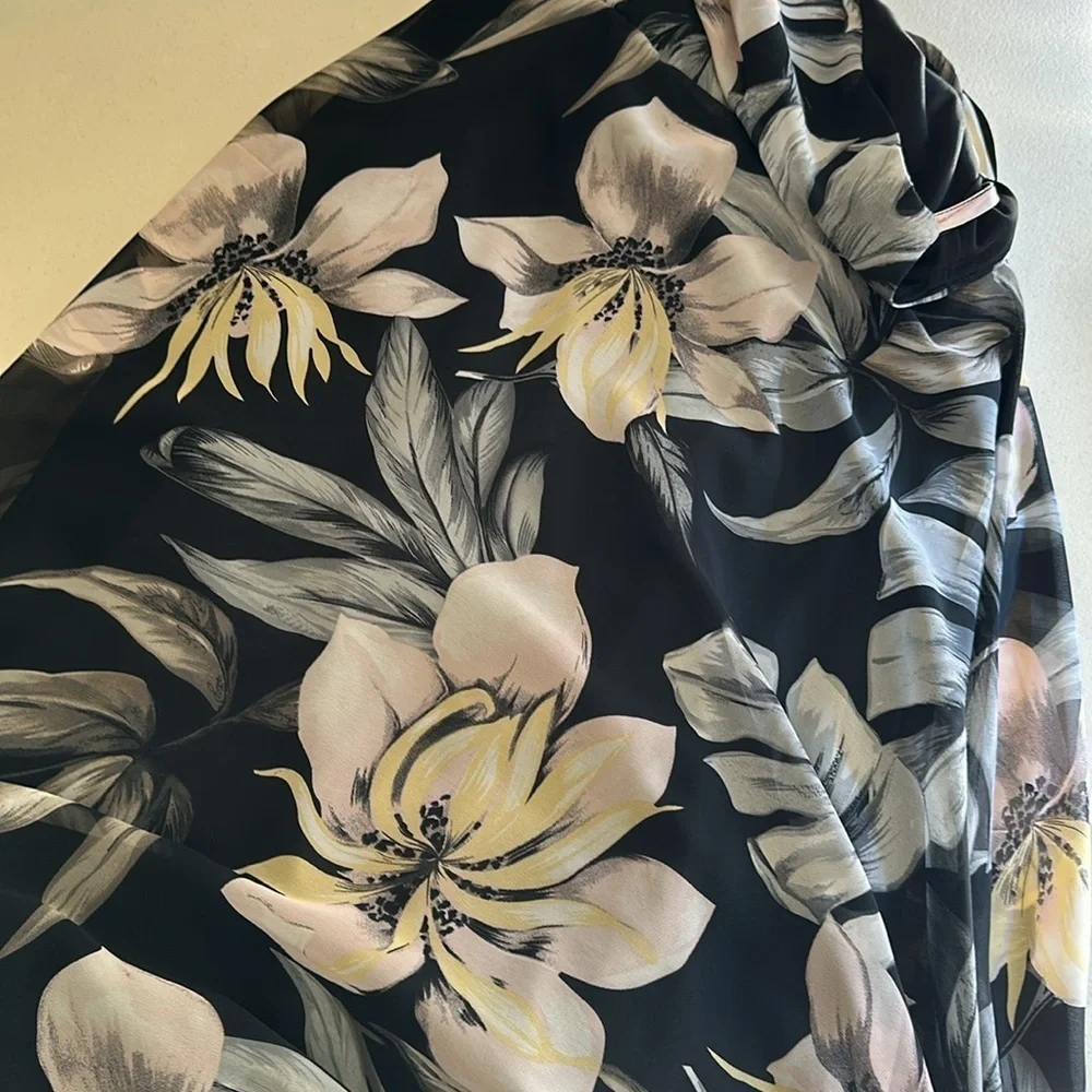 Lulus - Picture 5 of 6